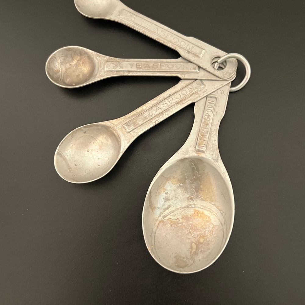 Vintage Aluminum Nesting Measuring Spoons